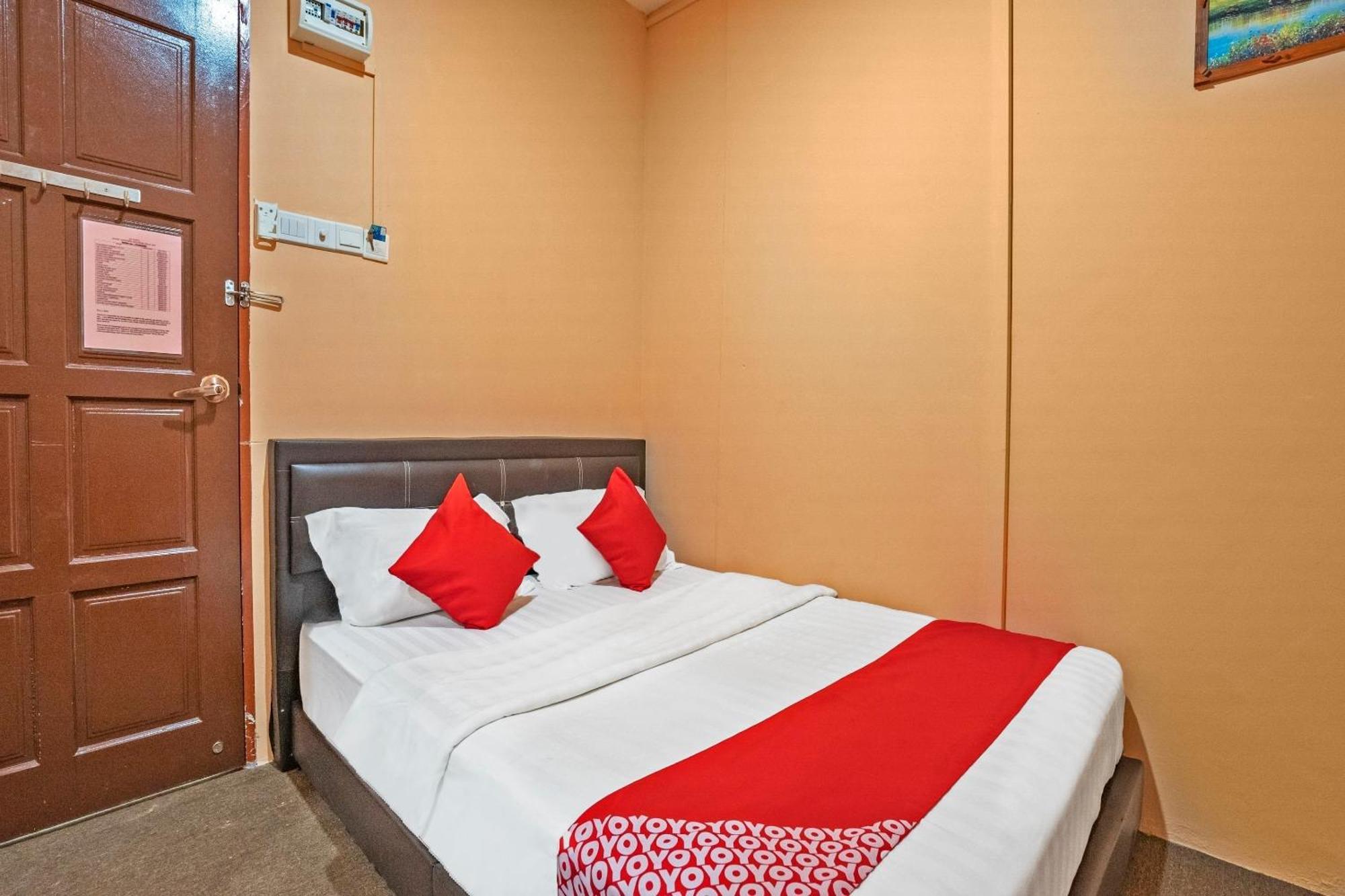 Sz Hotel Lumut Zewnętrze zdjęcie